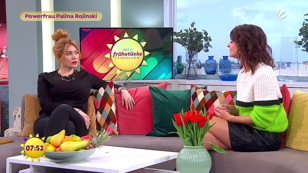 Fruhstucksfernsehen Video Palina Rojinski Spricht Uber Astrologie Sat 1