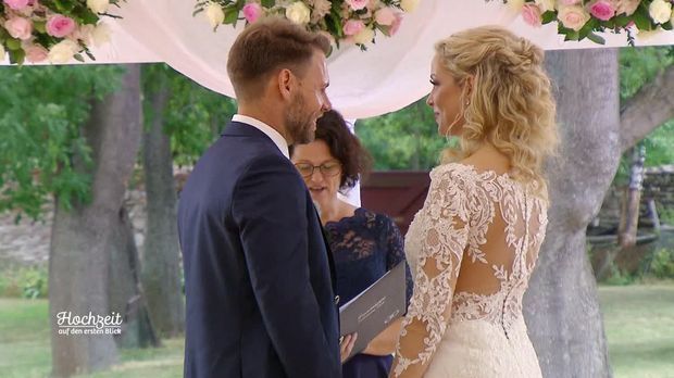 Hochzeit Auf Den Ersten Blick Video Cindy Und Alexander Sind Sich So Sicher Wie Noch Nie Sat 1