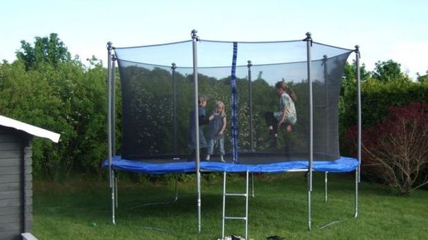 Gartentrampolin Im Test Sicherheit Am Wichtigsten Sat 1