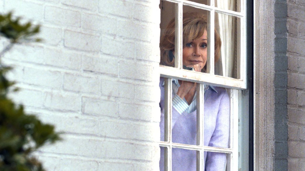 Hilary (Jane Fonda) ist froh, dass sie nach dem Tot ihres Mannes endlich mal wieder alle Kinder um sich hat ... - Bildquelle: 2014 Warner Brothers