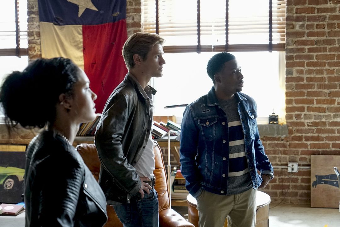 Sollen in Ecuador die Demokratie retten und dem Präsidentschaftskandidaten León ein Spenderherz beschaffen, bevor es zu spät ist: Jack, Riley (Trist... - Bildquelle: Jace Downs Jace Downs/CBS   2017 CBS Broadcasting, Inc. All Rights Reserved.