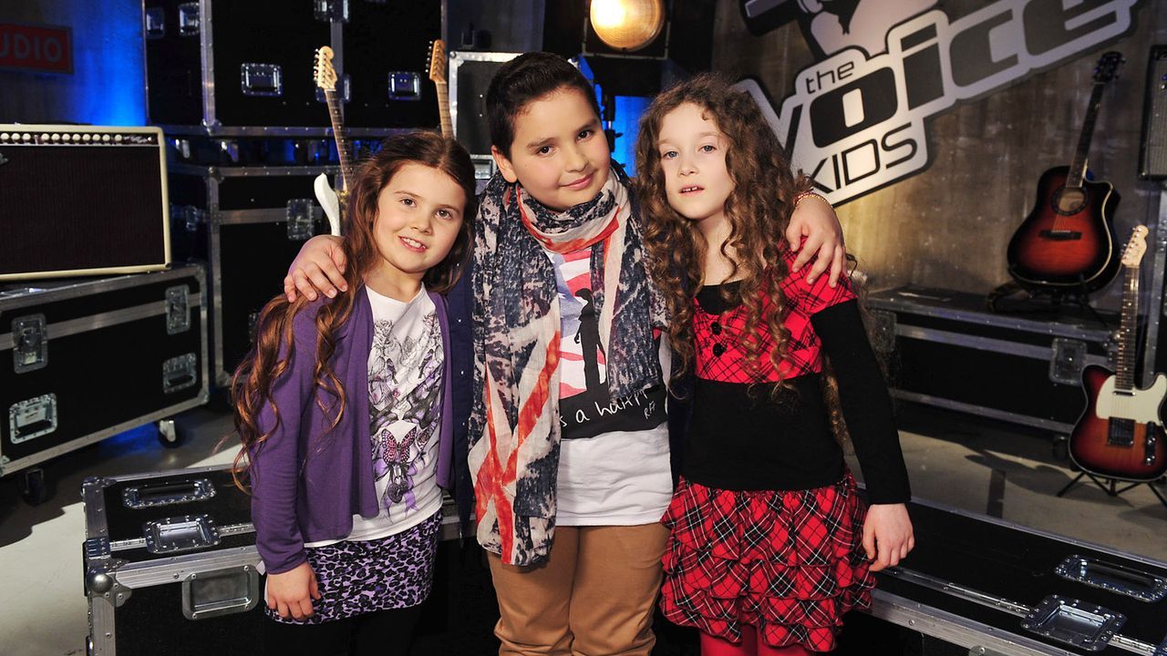 The-Voice-Kids-Stf02-Epi05-Salvatore-Larissa-EmmieLee-32-SAT1-Andre-Kowalski - Bildquelle: SAT.1/Andre Kowalski