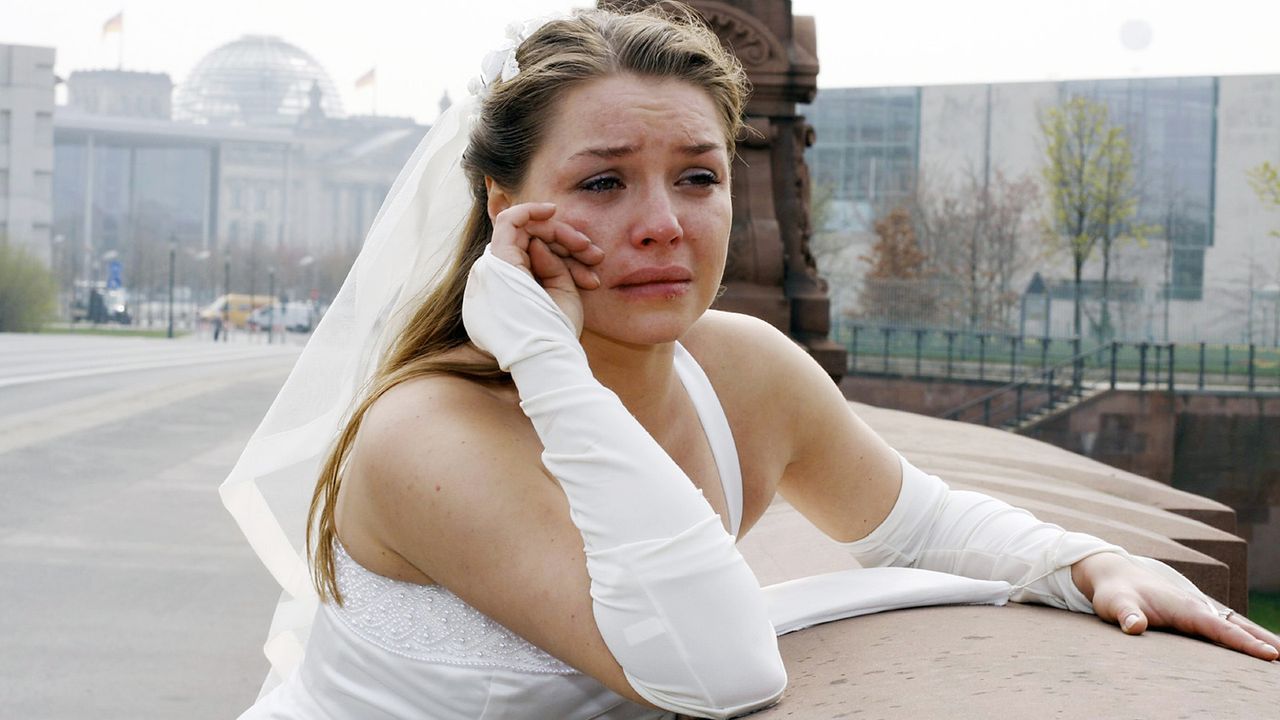 anna-und-die-liebe-Folge-202-06-SAT1-Noreen-Flynn - Bildquelle: Sat.1/Noreen Flynn