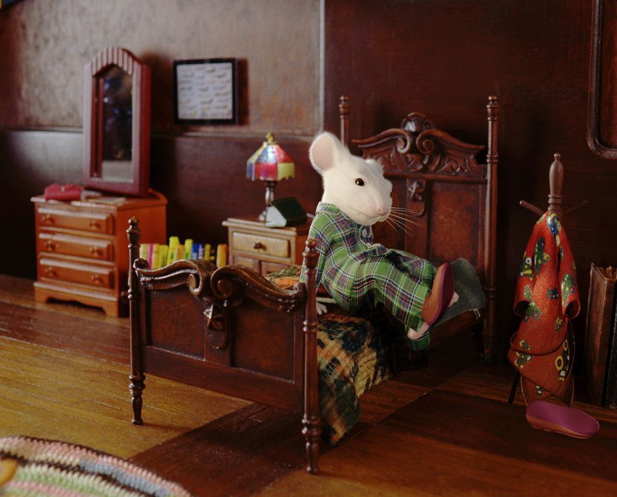 Der kluge Mäuserich Stuart lebt glücklich in seiner Adoptivfamilie Little ... - Bildquelle: 2003 Sony Pictures Television International. All Rights Reserved.