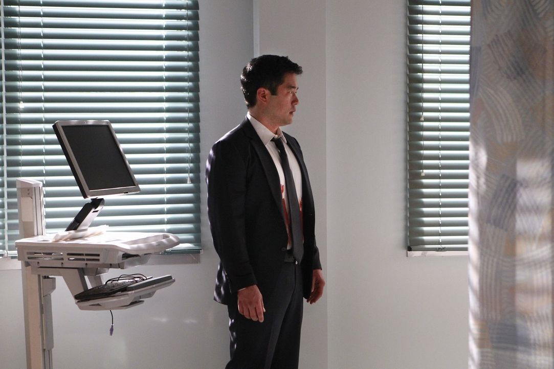 Bei den Ermittlungen in einem neuen Fall verliert das Team um Cho (Tim Kang) eine Kollegin. Ein schwerer Schlag für alle ... - Bildquelle: Warner Bros. Television
