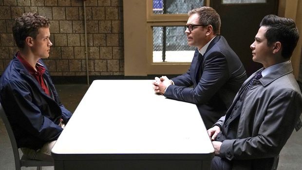 Bull - Bull - Staffel 4 Episode 7: Sturz Ins Dunkel