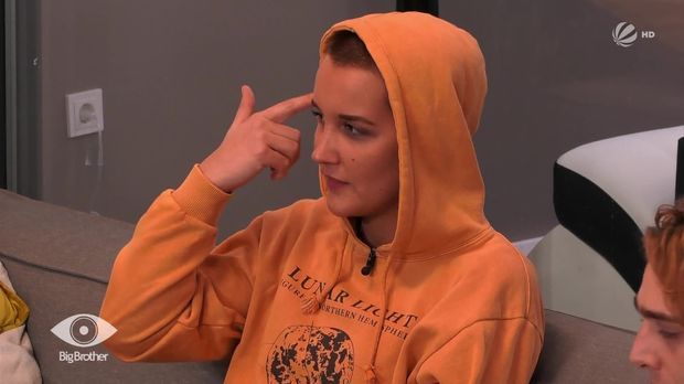 Big Brother - Big Brother - Folge 33: Michelle Fühlt Sich Jade überlegen