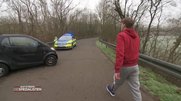 Auf Streife - Die Spezialisten - Auf Streife - Die Spezialisten - Das Doppelte Autochen
