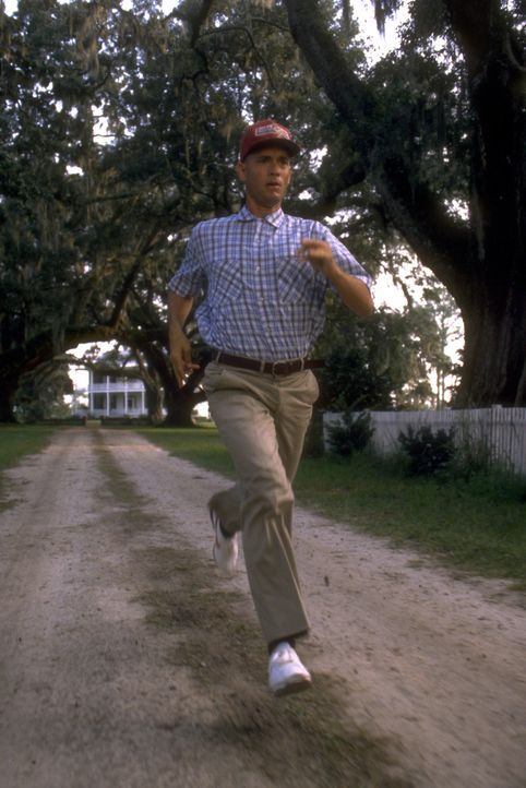 "Lauf, Forrest, lauf!" Dieser Rat von seiner einzigen Freundin verändert Forrests (Tom Hanks) Leben von Grund auf ... - Bildquelle: Paramount Pictures