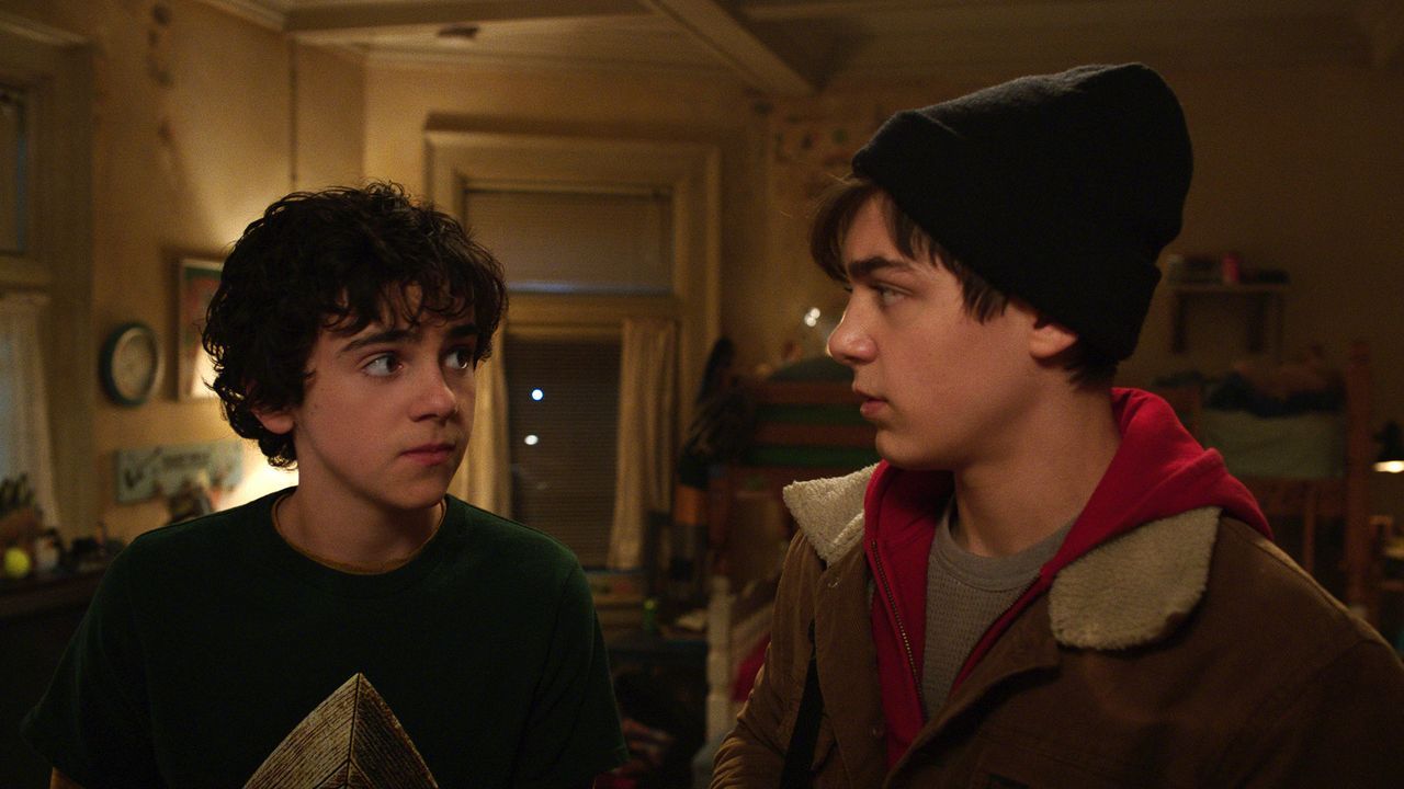 Billy Batson (Asher Angel, l.); Freddy Freeman (Jack Dylan Grazer, r.) - Bildquelle: 2019 Warner Bros. Entertainment Inc. SHAZAM! and all related characters and elements are trademarks of and © DC Comics.