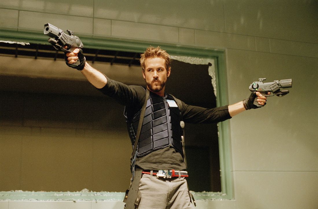Im Kampf gegen das Böse: Hannibal King (Ryan Reynolds) ... - Bildquelle: New Line Cinema