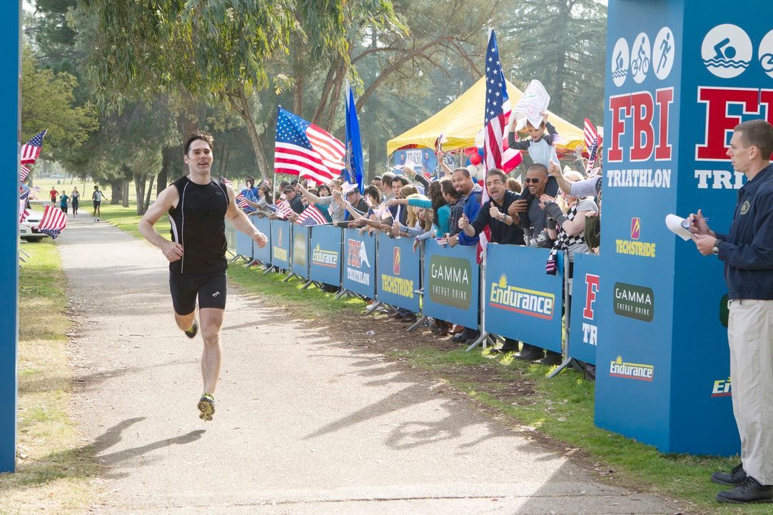 Der FBI-Triathlon steht an, und Hotch (Thomas Gibson) nimmt daran teil ... - Bildquelle: ABC Studios
