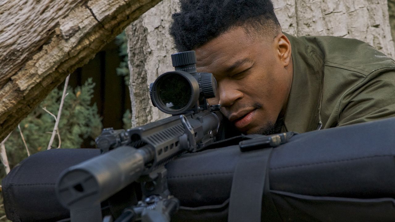 Special Agent Devin Roundtree (Caleb Castille) - Bildquelle: 2020 CBS Broadcasting, Inc. All Rights Reserved.