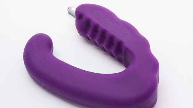 Sexspielzeug kann auch beim Masturbieren zum Einsatz kommen.