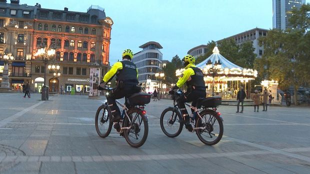 Die Sat.1-reportage - Die Sat.1-reportage - Muskeln Statt Benzin: Ordnungshüter Auf Dem Rad