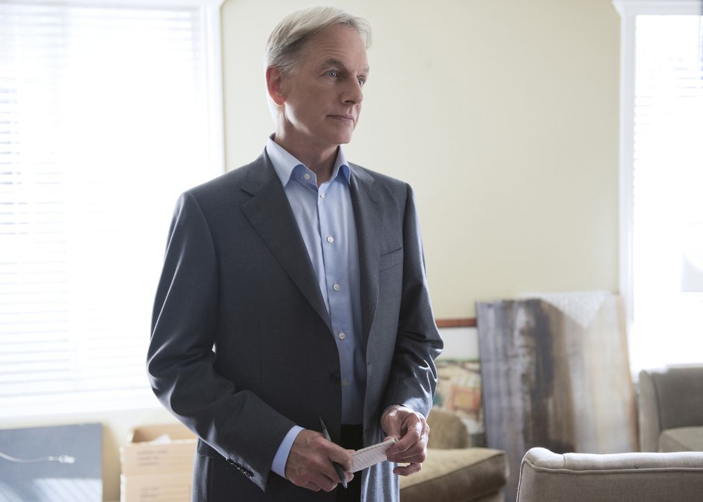 Ein Militärpolizist wird nur wenige Stunden nachdem er Gibbs (Mark Harmon) kontaktiert hatte, um einen möglichen Fall zu besprechen, ermordet in Qua... - Bildquelle: Colleen Hayes CBS Television