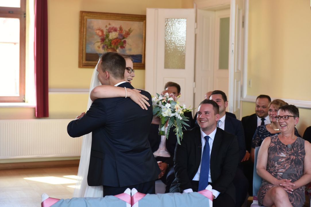 S1_Hochzeit_899845 - Bildquelle: SAT.1/Christoph Assmann