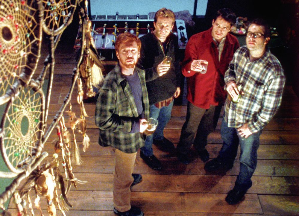 Jedes Jahr treffen sich die vier Freunde (v.l.n.r.) Jonesy (Damian Lewis), Henry (Thomas Jane), Pete (Timothy Olyphant) und Beaver (Jason Lee) in ei... - Bildquelle: Warner Bros.
