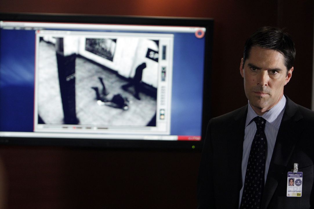 Die Ermittlungen laufen auf Hochtouren: Special Agent Aaron Hotchner (Thomas Gibson) ... - Bildquelle: Touchstone Television