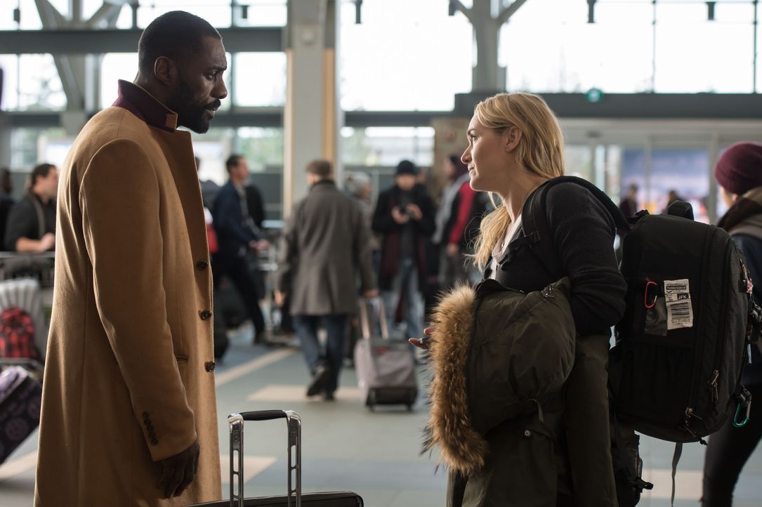 Ben Bass (Idris Elba, l.); Alex Martin (Kate Winslet, r.) - Bildquelle: Kimberley French 2017 Twentieth Century Fox Film Corporation. All rights reserved. / Kimberley French