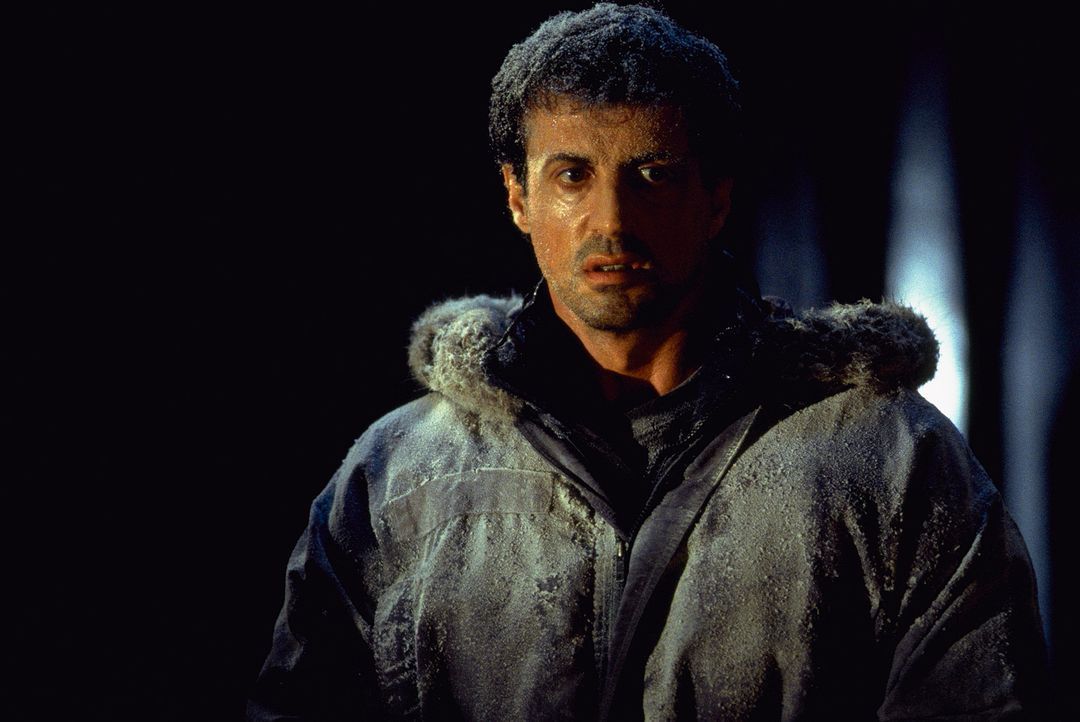 Ein plötzlich aufkommender Schneesturm wird für den FBI-Agent Jake Malloy (Sylvester Stallone) zum Verhängnis. - Bildquelle: Universal Pictures