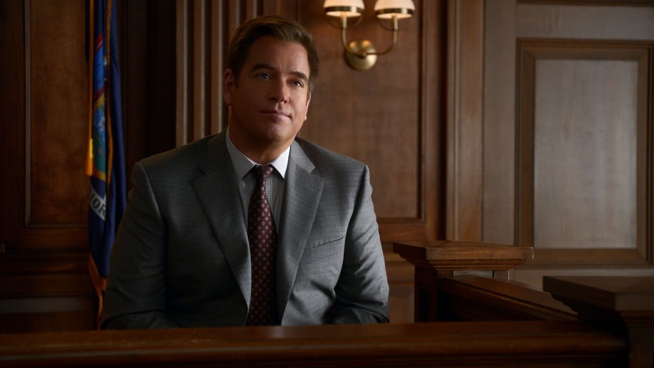 Dr. Jason Bull (Michael Weatherly) - Bildquelle: David M. Russell 2021 CBS Broadcasting, Inc. All Rights Reserved. / David M. Russell