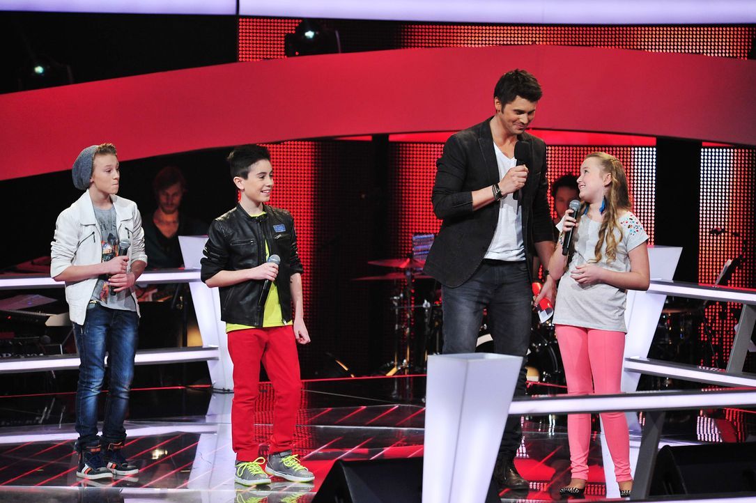 The-Voice-Kids-Stf02-Epi07-Vanessa-Joel-Leif-3-SAT1-Andre-Kowalski - Bildquelle: SAT.1/Andre Kowalski