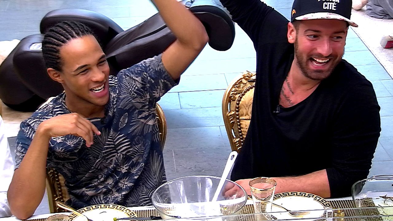 Gemeinsames Duschen und Waschtag