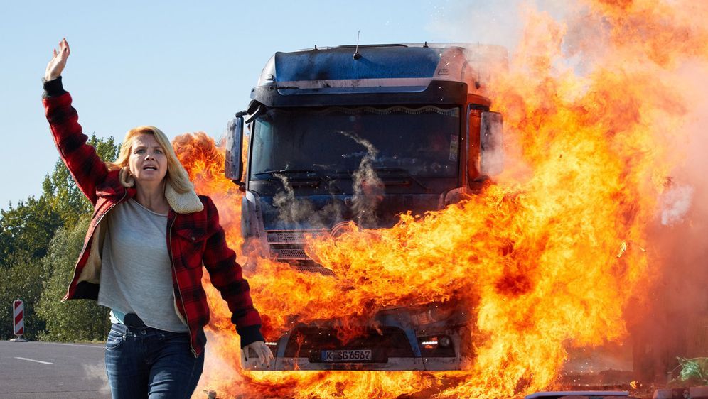 Die Truckerin - Eine Frau geht durchs Feuer - Bildquelle: Guido Engels Sat.1