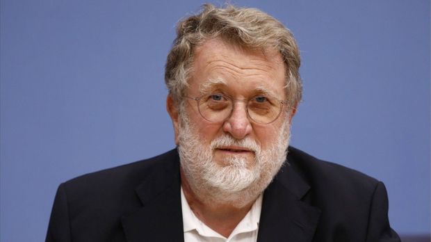 Digitaler Impfpass: Stiko-Chef rechnet mit Privilegien für ...