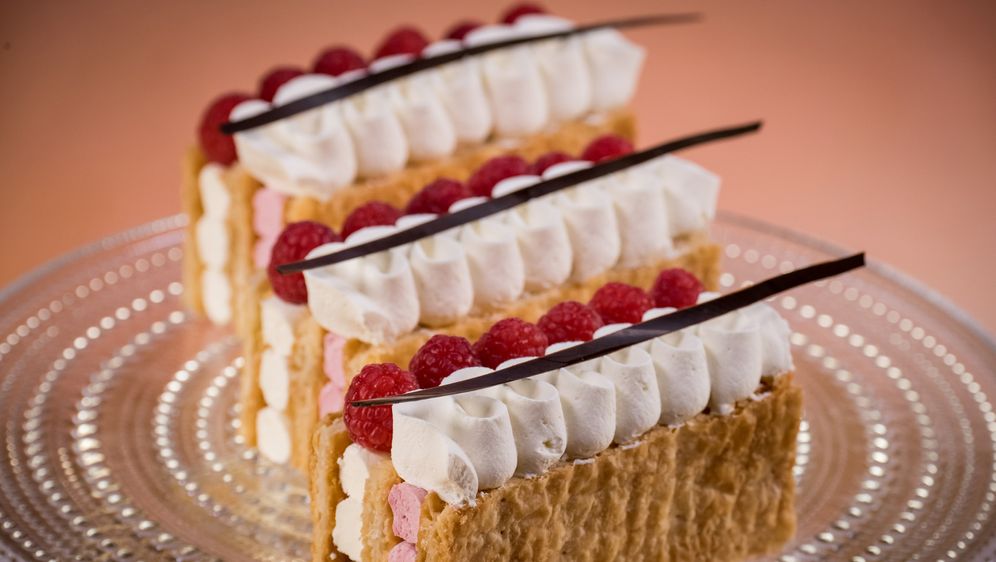 Mille Feuilles vertical | Das große Promibacken