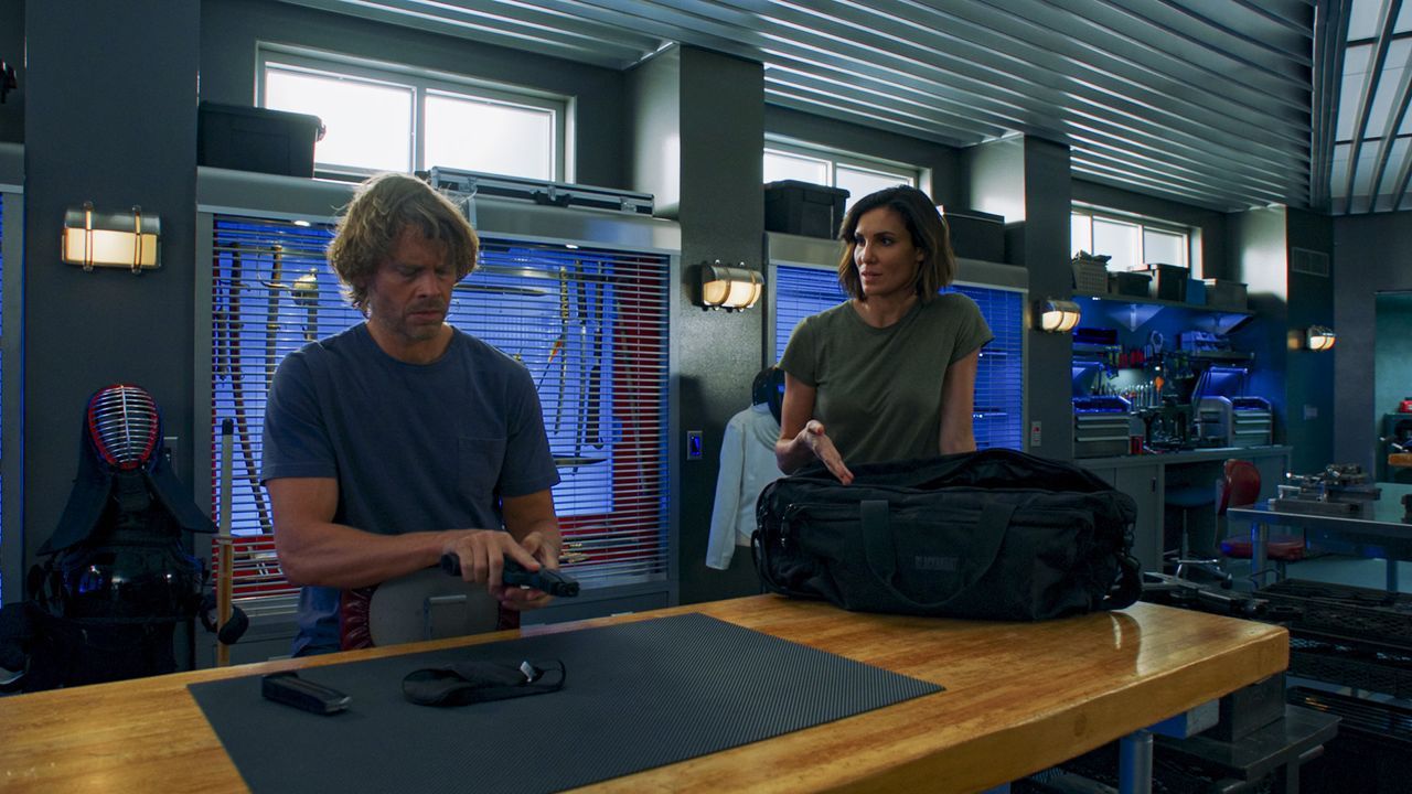 Marty Deeks (Eric Christian Olsen, l); Special Agent Kensi Blye (Daniela Ruah, r.) - Bildquelle: Sonja Flemming 2020 CBS Broadcasting Inc. All Rights Reserved. / Sonja Flemming