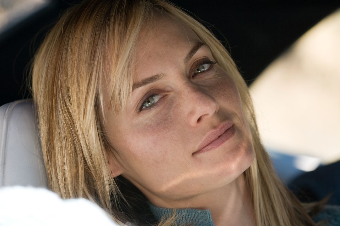 Als ihr Mann zum Tode verurteilt wird, gerät ihr Leben völlig aus den Fugen: Angie (Amber Valetta) ... - Bildquelle: TM & Copyright   Lakeshore Entertainment Group. LLC. and Lionsgate. All rights reserved.