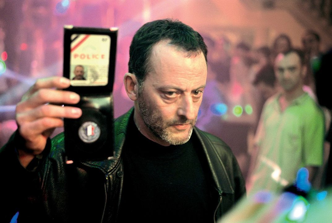 Das Gesetz bin Ich! Hubert (Jean Reno) ... - Bildquelle: SONY PICTURES TELEVISION INTERNATIONAL