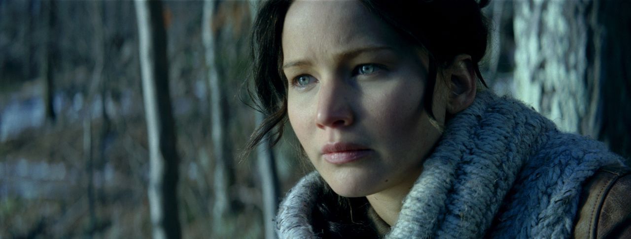 Überall und immer wieder überfallen Katniss (Jennifer Lawrence) schreckliche Alpträume, die ihren Ursprung in den Hungerspielen haben. Da erfährt si... - Bildquelle: Studiocanal GmbH