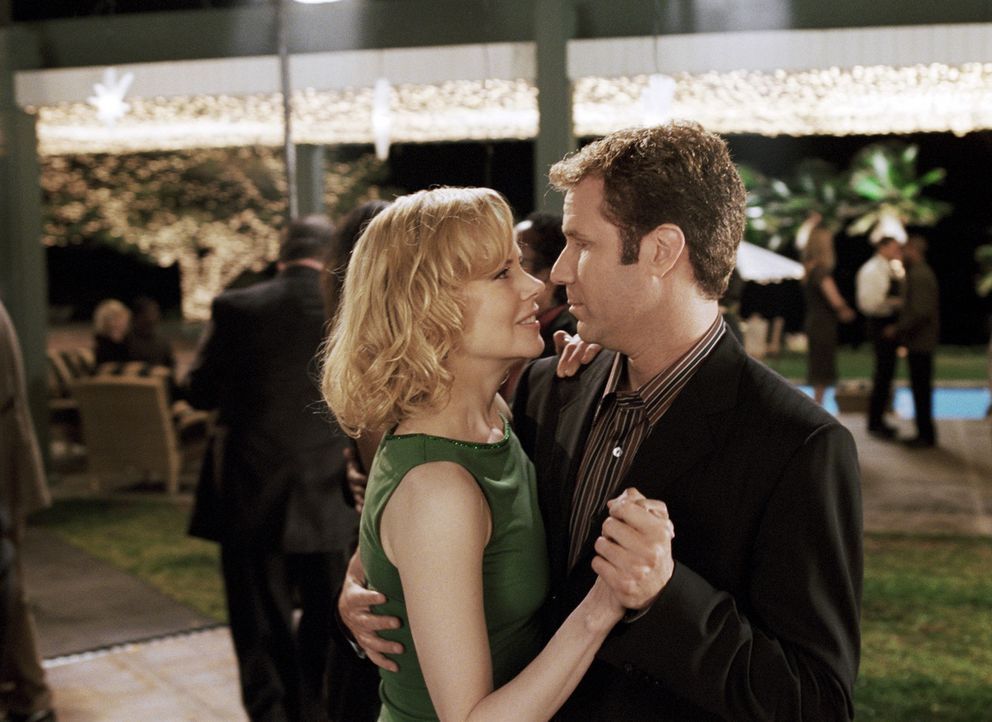 Was keiner ahnt, Isabel (Nicole Kidman, l.) ist im wahren Leben eine echte Hexe!, die sich größte Mühe gibt, Jack (Will Ferrell, r.) nach allen R... - Bildquelle: 2005 Columbia Pictures Industries, Inc. All Rights Reserved.