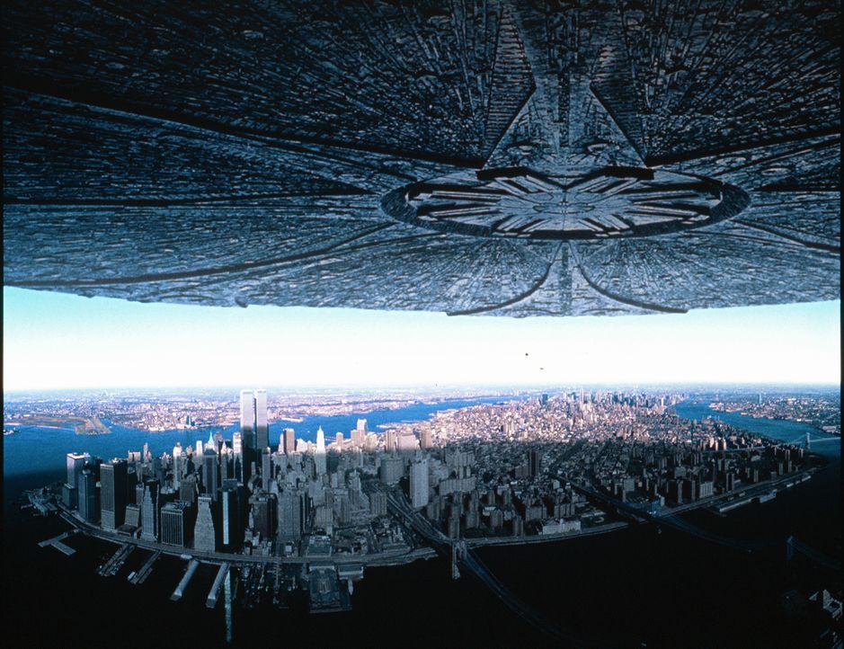Zwei Tage vor dem amerikanischen Unabhängigkeitstag tauchen überall auf der Erde riesige Raumschiffe auf, die mit der systematischen Vernichtung des... - Bildquelle: 20th Century Fox Film Corporation