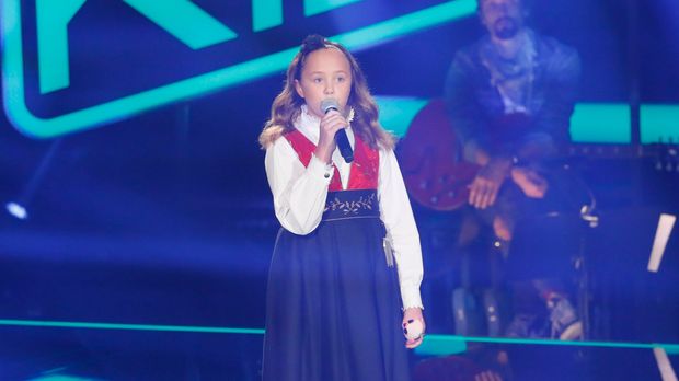 The Voice Kids - Video - Zoé-Loes: Blackbird - Sat.1