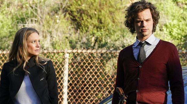 Criminal Minds - Criminal Minds - Staffel 15 Episode 1: Unter Die Haut