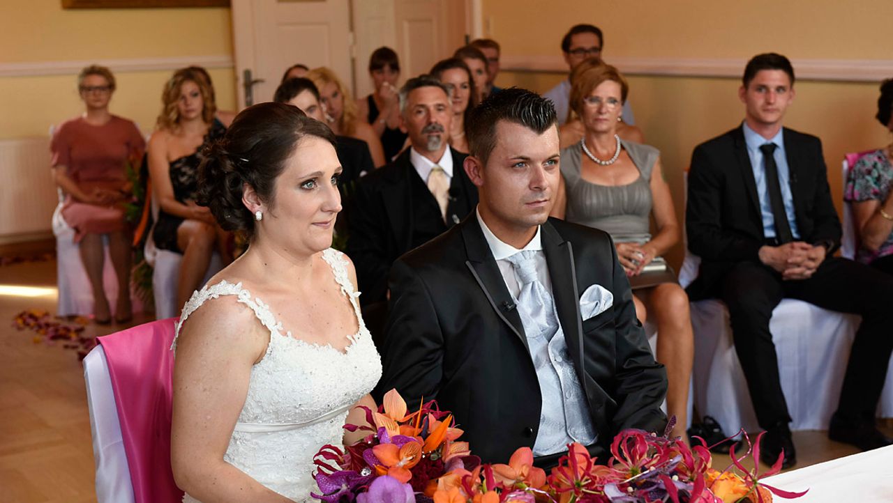 Hochzeit Auf Den Ersten Blick Die Hochzeit Von Peter Und Jasmin Sat 1