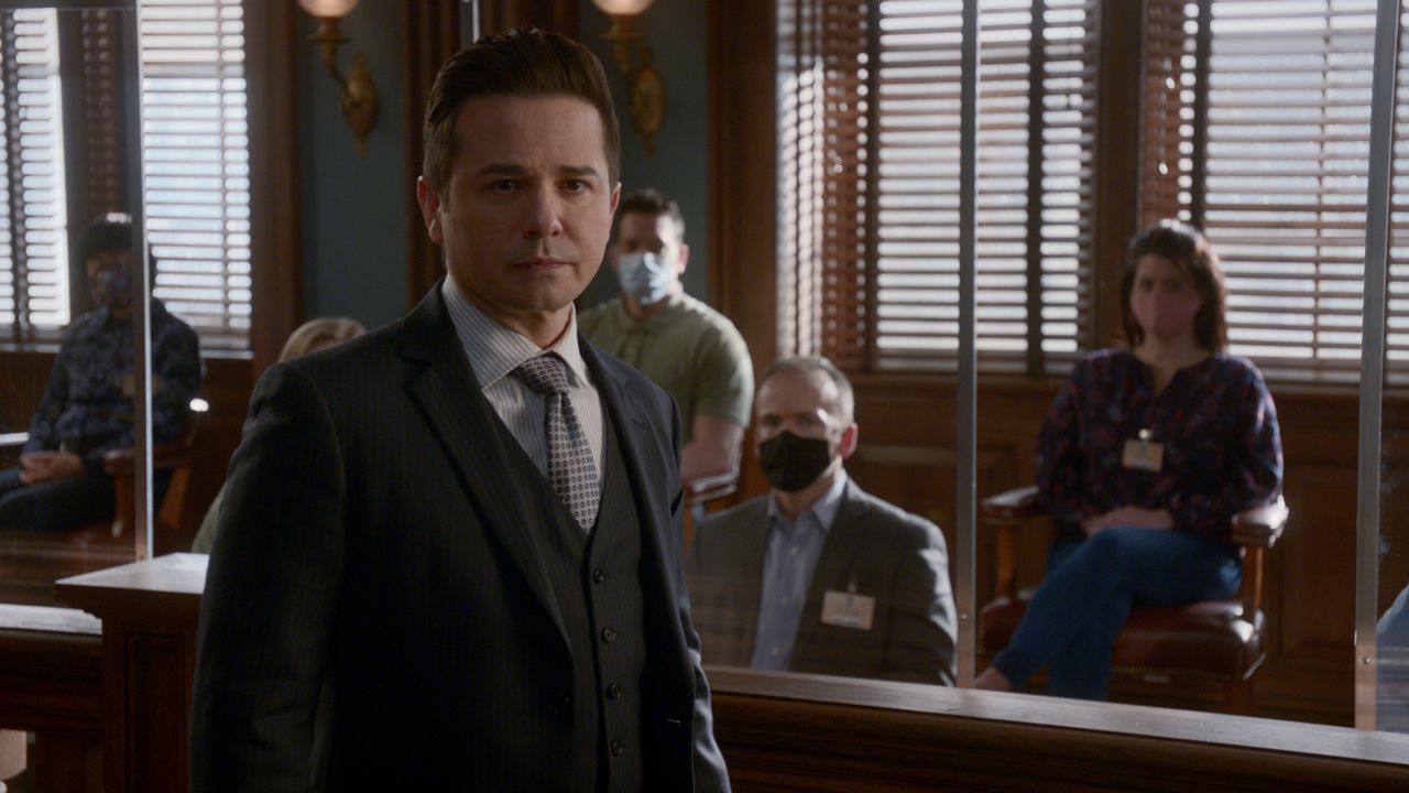 Benny Colón (Freddy Rodriguez) - Bildquelle: David M. Russell © 2021 CBS Broadcasting, Inc. All Rights Reserved. / David M. Russell