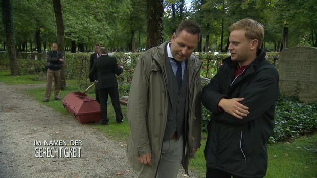 59+ Die Haushälterin Vom Gärtner Gefickt, Sie lutscht seinen pimmel