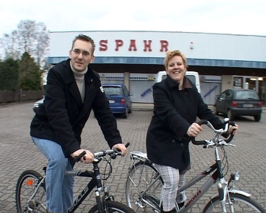 Familie Lienau übernimmt einen alteingesessenen Fahrradladen. - Bildquelle: Sat.1