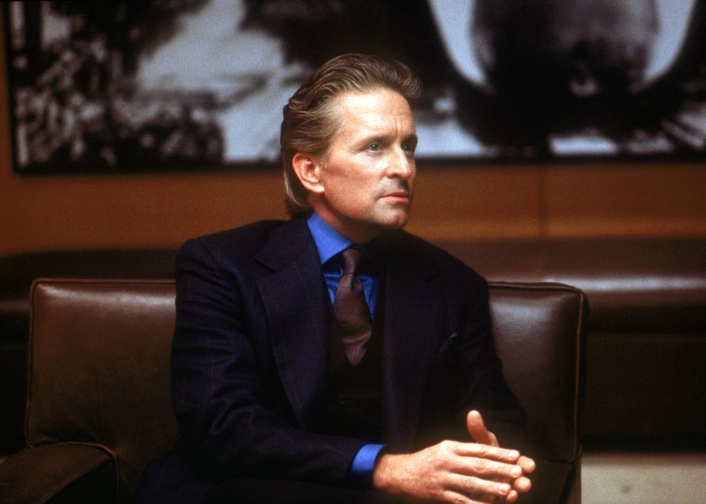 Eigentlich ist der erfolgreiche Industrielle Steven Taylor (Michael Douglas) schon längst nicht mehr an der Ehe mit der Millionenerbin interessiert,... - Bildquelle: Warner Bros.