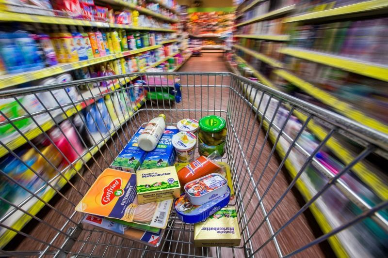 4. Kauf nur so viel, wie du verbrauchen kannst!Überlege vor dem Wocheneinkau... - Bildquelle: dpa - Picture Alliance