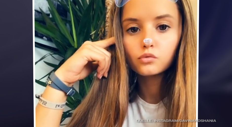 Davina Geiss 15 Sorgt In Mini Rock Und High Heels Fur Aufsehen