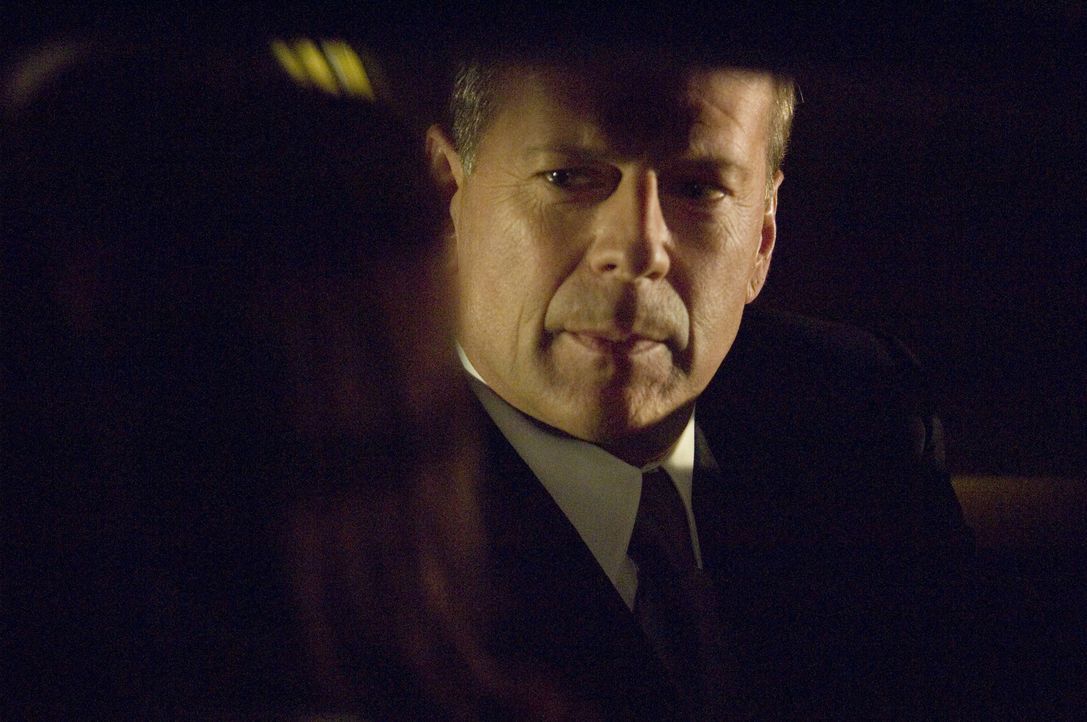 Ist er ein Mörder? Harrison Hill (Bruce Willis) ... - Bildquelle: Copyright   2007 Revolution Studios Distribution Company, LLC. All Rights Reserved.