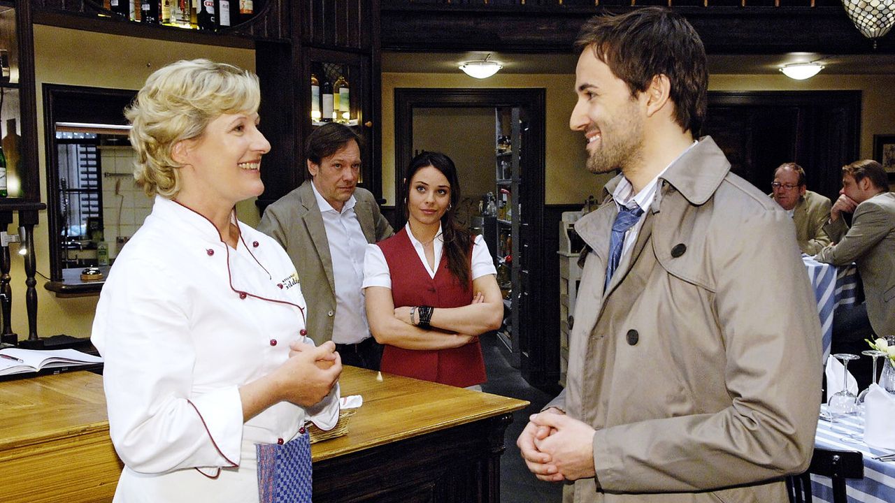 anna-und-die-liebe-Folge-210-02-SAT1-Claudius-Pflug - Bildquelle: Sat.1/Claudius Pflug