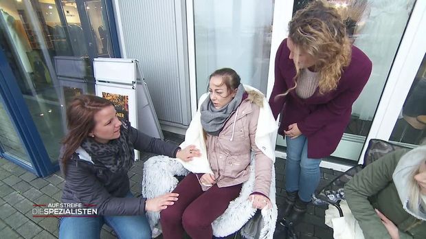 Auf Streife - Die Spezialisten - Auf Streife - Die Spezialisten - Ein Kleid Um Jeden Preis