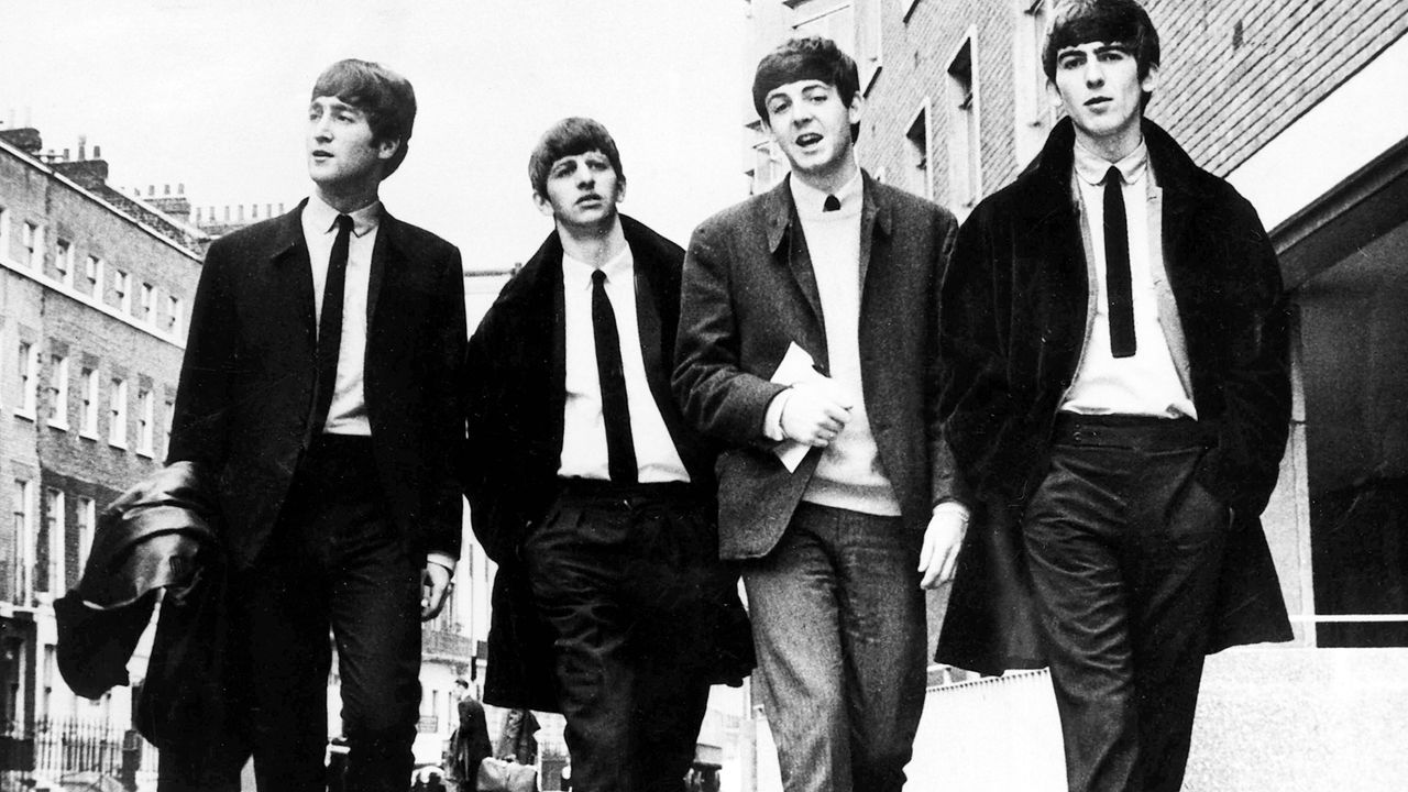the-beatles-John-Lennon-Ringo-Starr-Paul-McCartney-George-Harrison-1963-dpa - Bildquelle: dpa